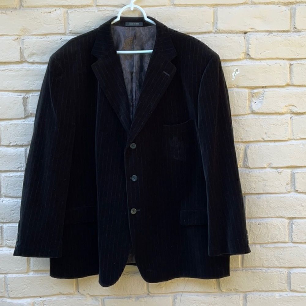 🔥 Take 50% OFF- Soprano Black Velvet Jacket, Size-52S